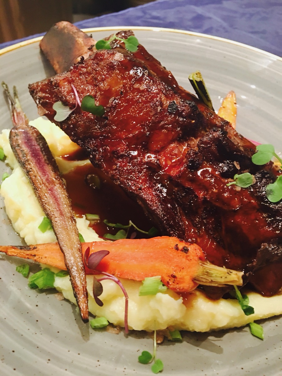 Braised short rib, mashed potato, carrots